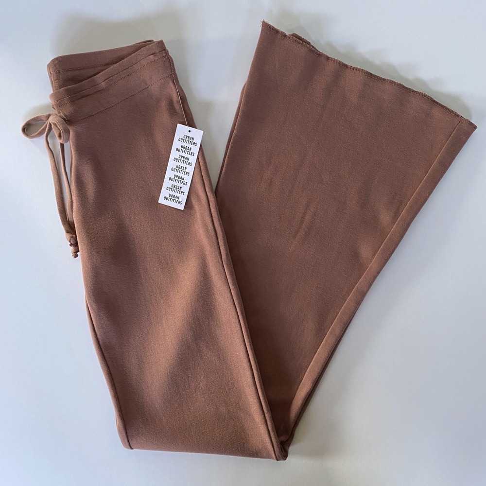 Urban Outfitters Low Rise Flare Wide Leg Lounge Yoga Active Pant L Sleek Fitted - Picture 11 of 13